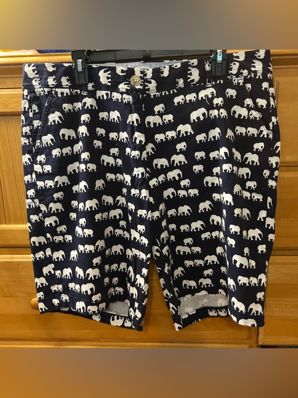 Crown & Ivy Women's Cotton Navy Shorts with White Elephant Print Size 16W